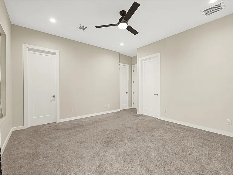 2317 Eagle St — Photo 27