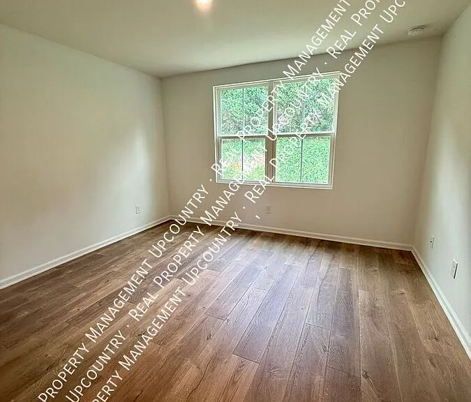 120 Fernside Ct — Photo 9
