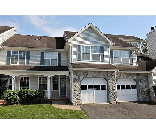 52 Heather Ct photo 1