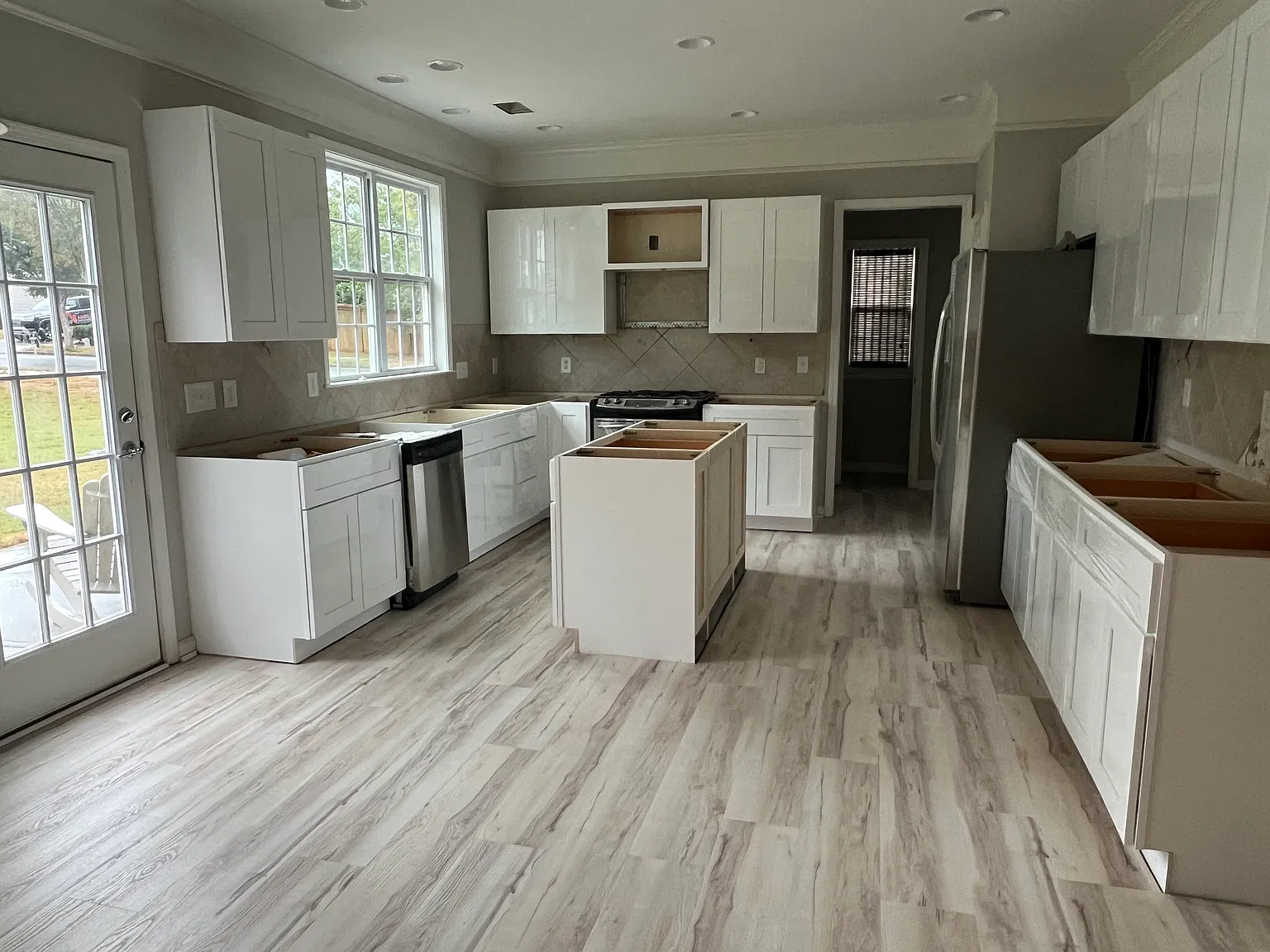 4 bed, 2.5 bath, 2237 sqft, $2,560 — Photo 4