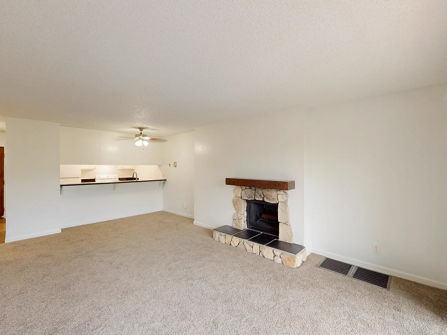 Charming 1BR in San Rafael | Parking Included | Pet Friendly — Photo 1