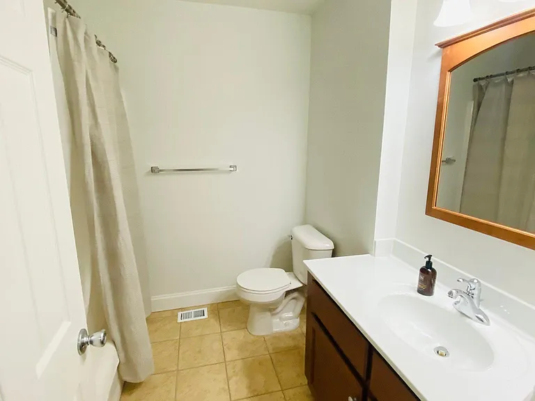 4860 Westport Rd — Photo 4