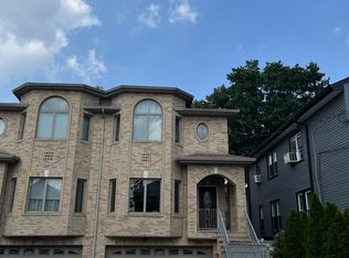 411 Morningside Ave #B, Fairview, NJ 07022