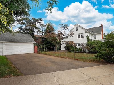 52-50 Little Neck Parkway, Little Neck, NY, 11362