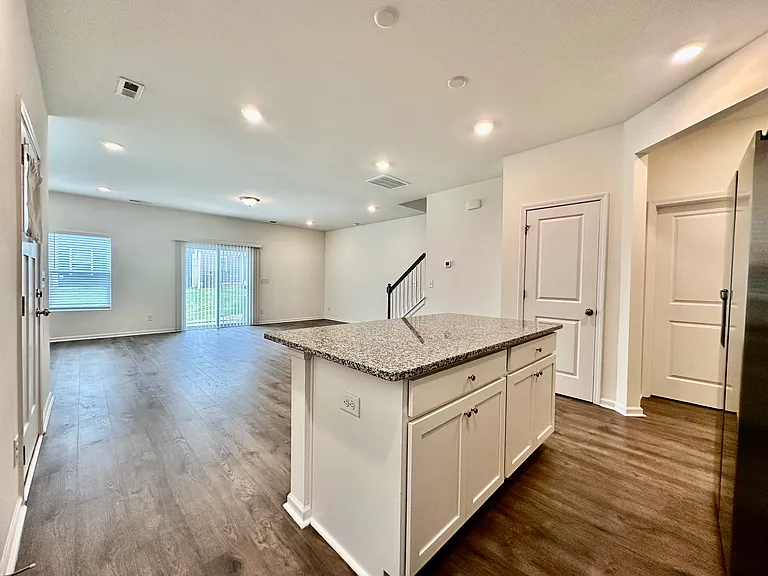 8116 Ramsburg Dr — Photo 8