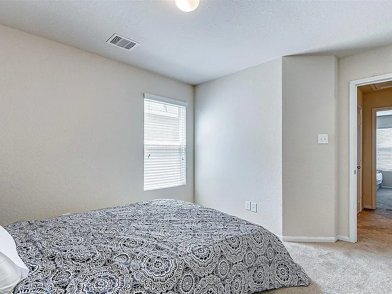 21219 Fox Hillside Way — Photo 33