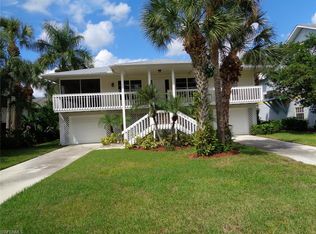 21072 Saint Peters Dr, Fort Myers Beach, FL 33931
