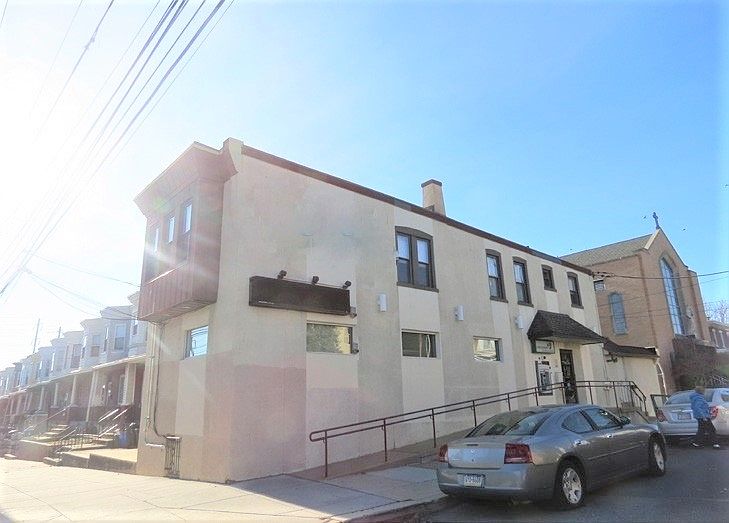 1st image of 4900 Princeton Ave #2