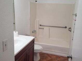 20330 Rimrock Rd APT 1, Apple Valley, CA 92307