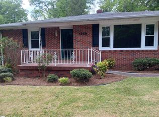 1406 Greenwood Rd, Laurens, SC 29360
