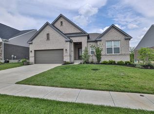 4709 Hampton Pointe Dr, Cincinnati, OH 45248