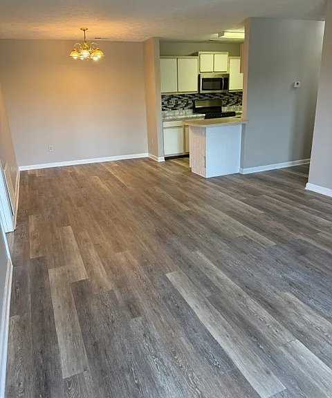 402 Dabney Dr #8 — Photo 3