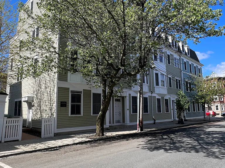 2nd St — Photo 33