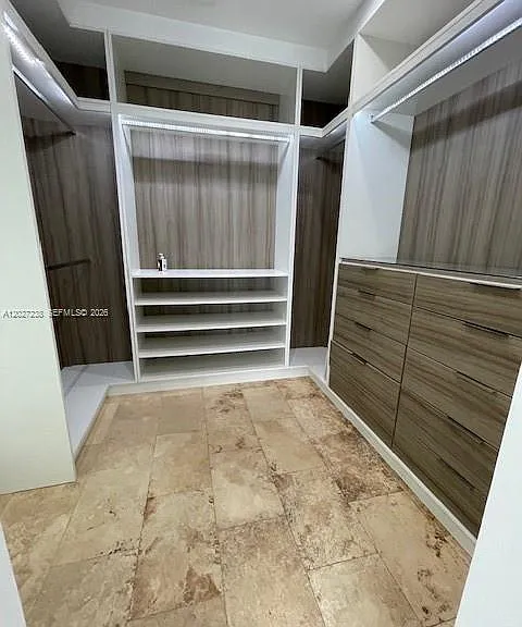 1252 Coral Ln — Photo 11