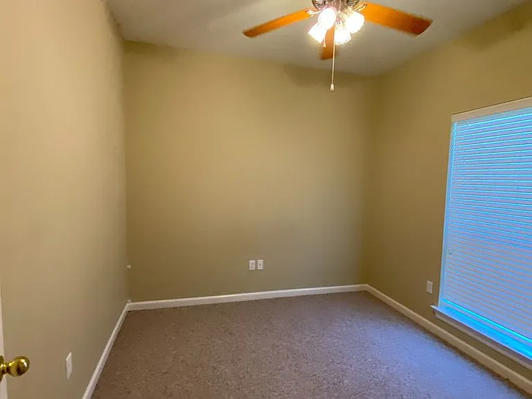 413 Lake Worth Dr — Photo 11