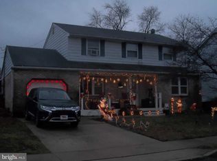 720 Harrison St, Riverside, NJ 08075