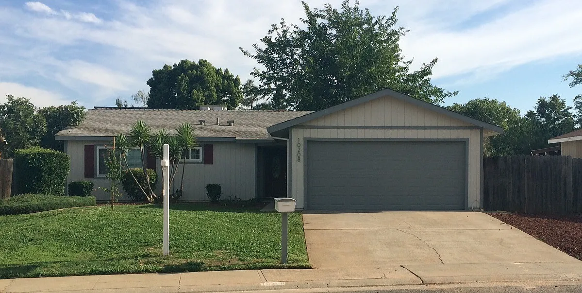 10208 Pistachio Way photo 1