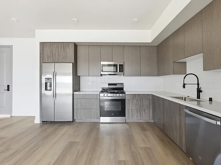 The Residences at Echo Park — Photo 21