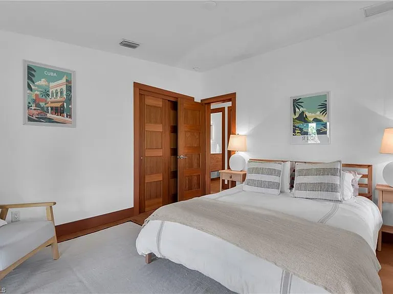 828 Sanctuary Rd — Photo 23