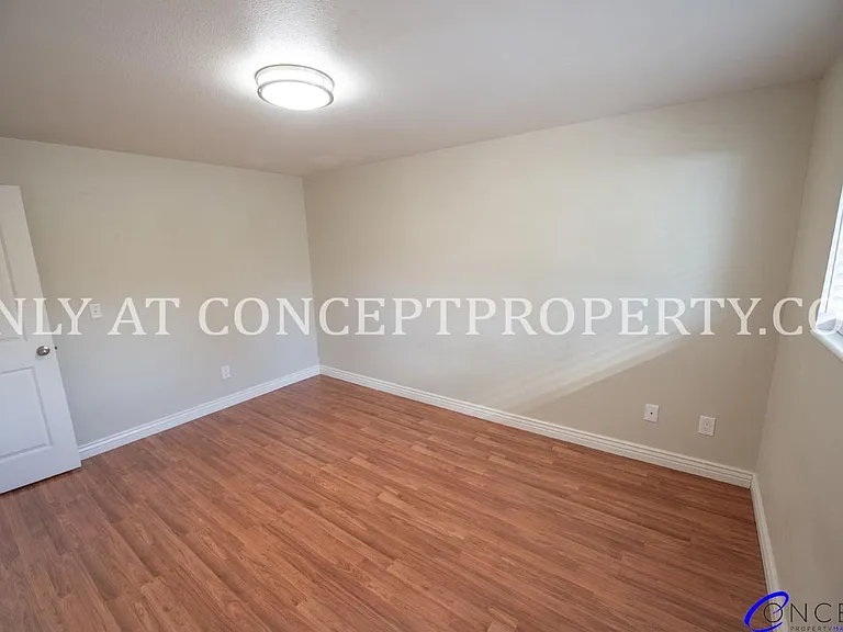 100 S Orchard Dr — Photo 47
