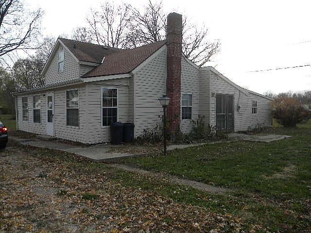 1st image of 952 N Russell St
