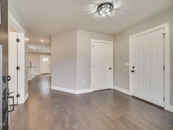 2nd image of 173 Hall Rd