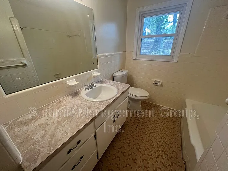 8293 Lakeview Dr SW — Photo 18