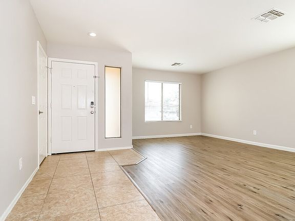 4th image of 2112 W Burgess Ln