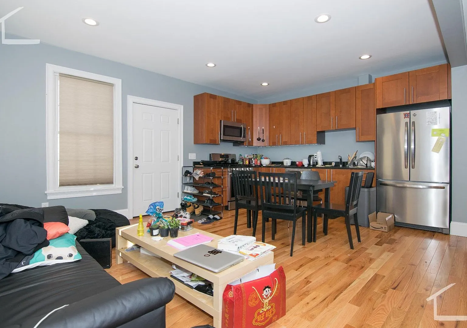Huge 4 bed duplex next to BU for the upcoming school year! — Photo 3
