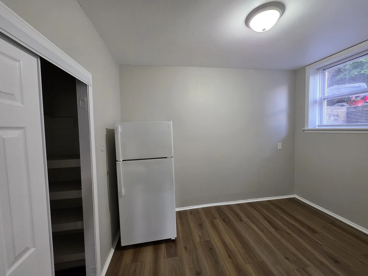 1 bed, $1,200 — Photo 4