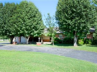 102 S Mustang Rd, Tuttle, OK 73089