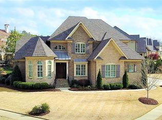 102 Highclere Ln, Cary, NC 27518