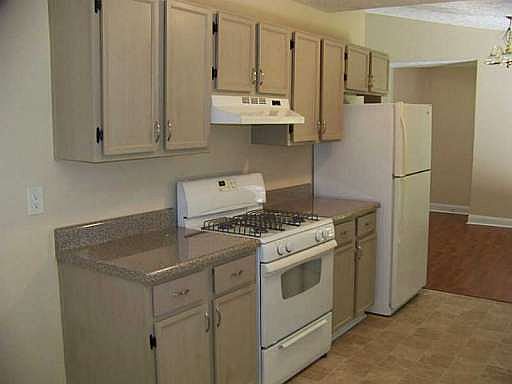 5th image of 111 Apple Valley Dr