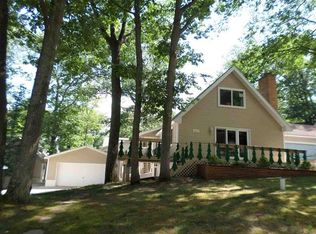 211 Dunlop Dr, Roscommon, MI