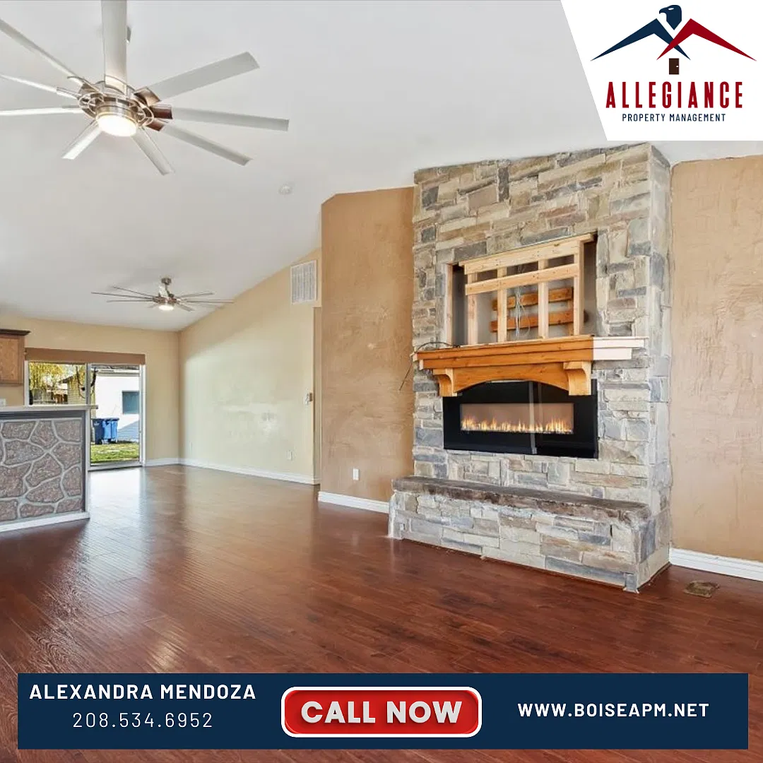 3 bed, 2.0 bath, 1309 sqft, $1,899 — Photo 3