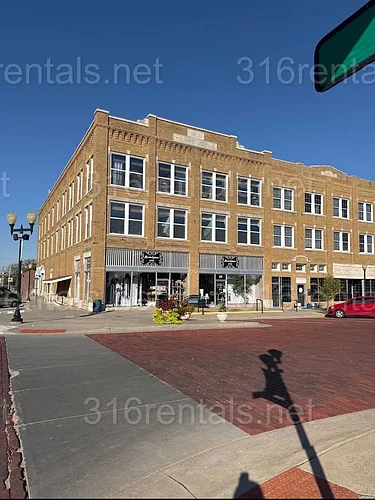State Street Apartments Photo 1