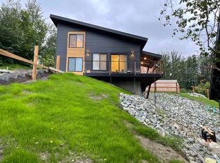 6402 Quiet Cir, Anchorage, AK 99502