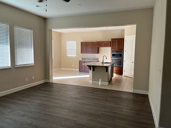 3rd image of 1967 Carogold Ln