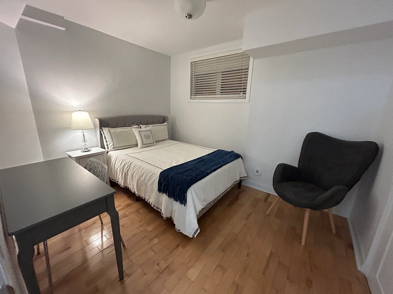 415 Jarvis St #117 photo 1