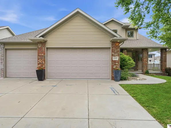 8342 Upton Grey Ln, Lincoln, NE 68516