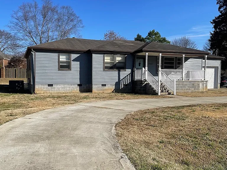 1259 Browns Ferry Rd — Photo 2