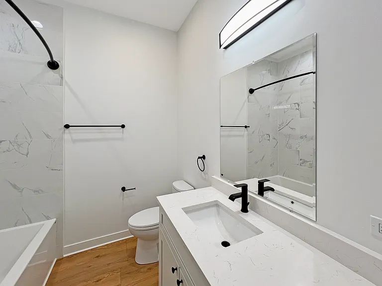 309 W Chicago Ave #201 — Photo 10