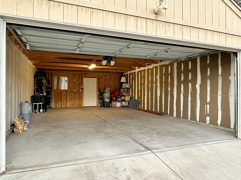 1062 Mariposa St — Photo 15
