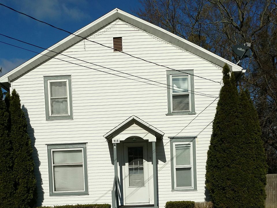 1st image of 418 E Race St