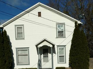 418 E Race St, Leslie, MI