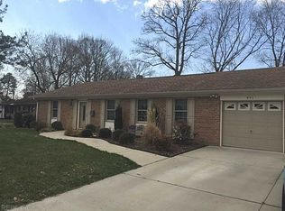 491 Smoke Rise Ln, Virginia Beach, VA 23452