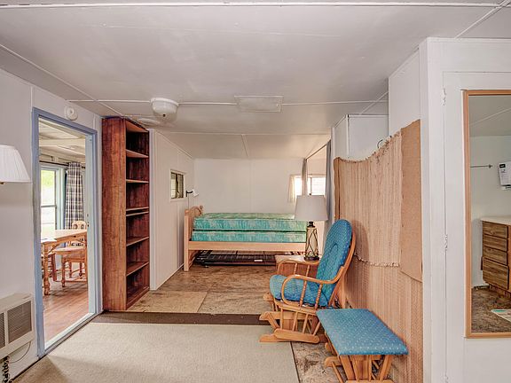 4th image of 21418 Alta Vista St