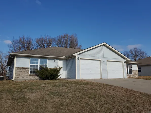 1601 W 8th Street Ter #B, Knob Noster, MO 65336