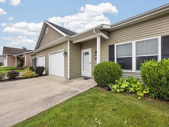 3rd image of 5741 W Daffodil Ct