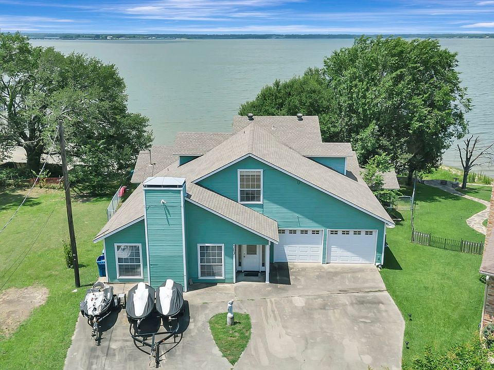 1st image of 203 Port Dr